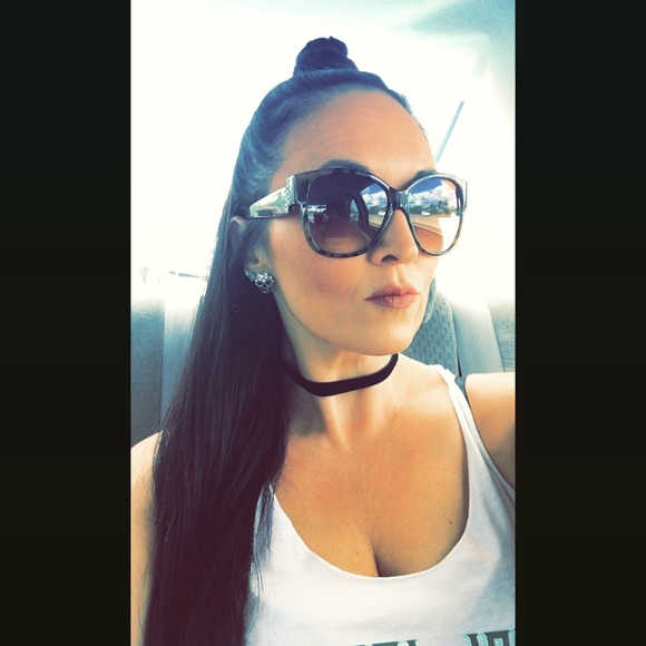 Meet your Posher, Jessica - Picture 3 of 7